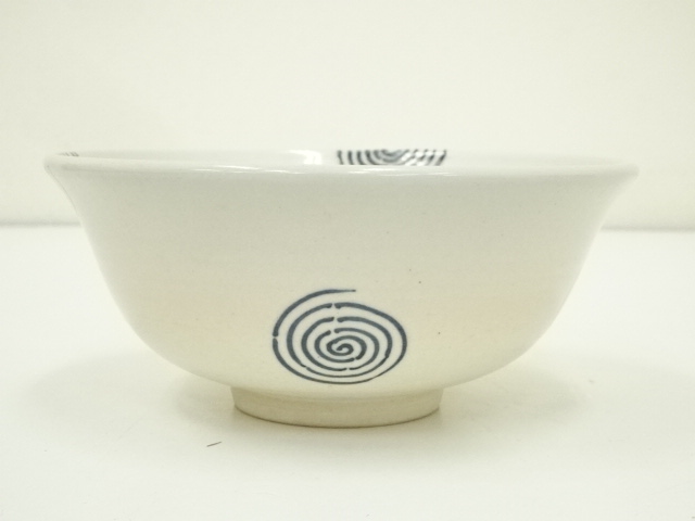 道具 ] - 道具 膳所焼 岩崎新定造 渦の絵平茶碗（共箱） | ネット